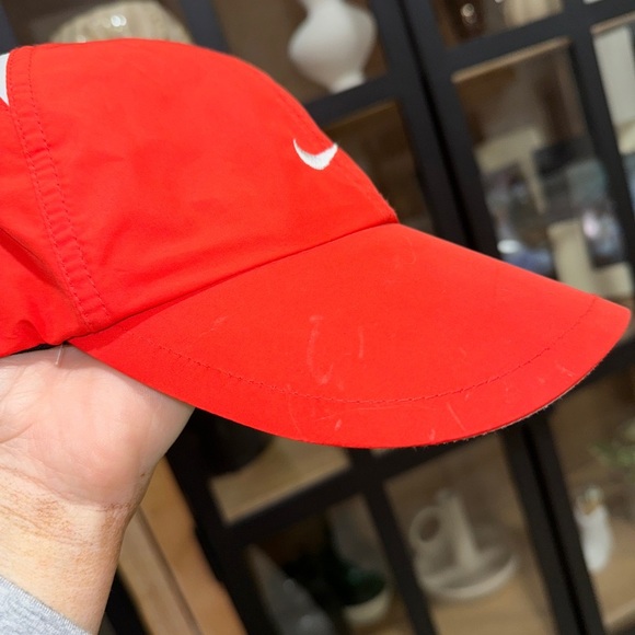 Nike running baseball cap hat Unisex Aerobill Featherlight fiery performance - Picture 6 of 6